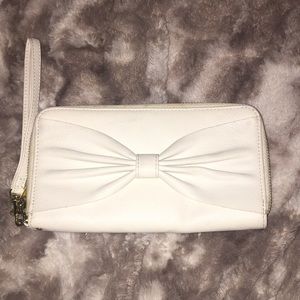 Cream Wallet
